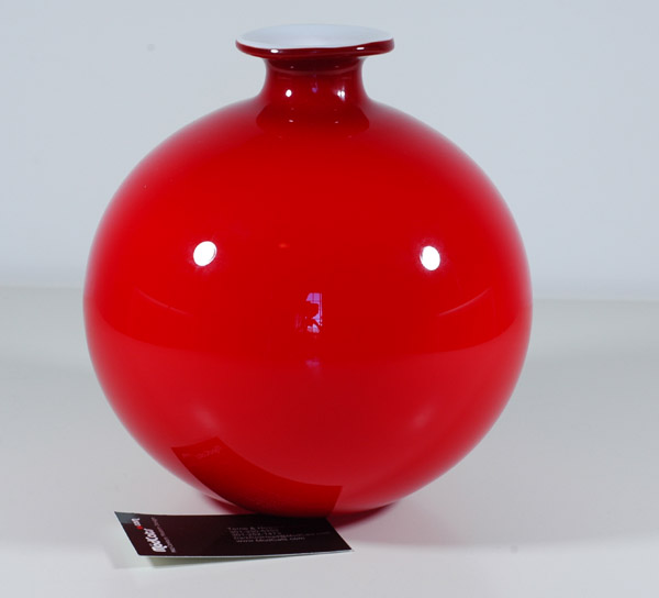 Carnaby Large Red ball vase